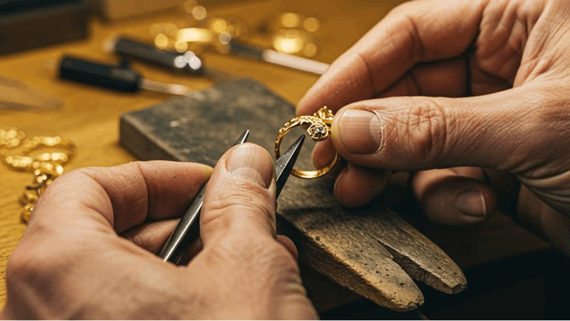 How to preserve your leather strap